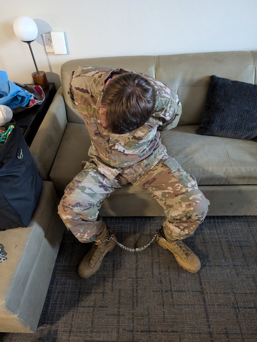 CapturedCamo tweet media