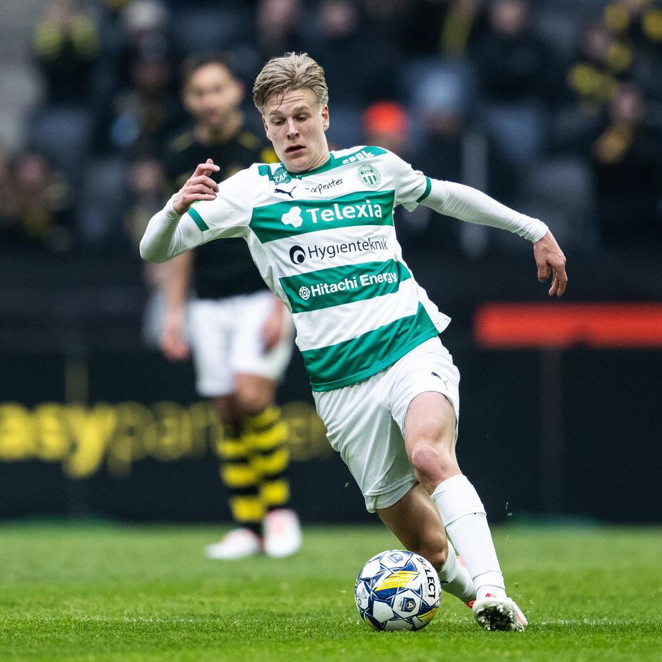FCGroningen_TM's tweet photo. #FCGroningen heeft Marcus #Linday op het oog als vervanger voor de (waarschijnlijk snel) vertrekkende Laros #Duarte, al heeft het wel sterke concurrentie van buren #SCHeerenveen en het Poolse #LechPoznan. Prijskaartje is zo’n 1,2 mil. euro.
(@WFCGRONINGEN, @SportExpressen) https://t.co/r97t864Amz