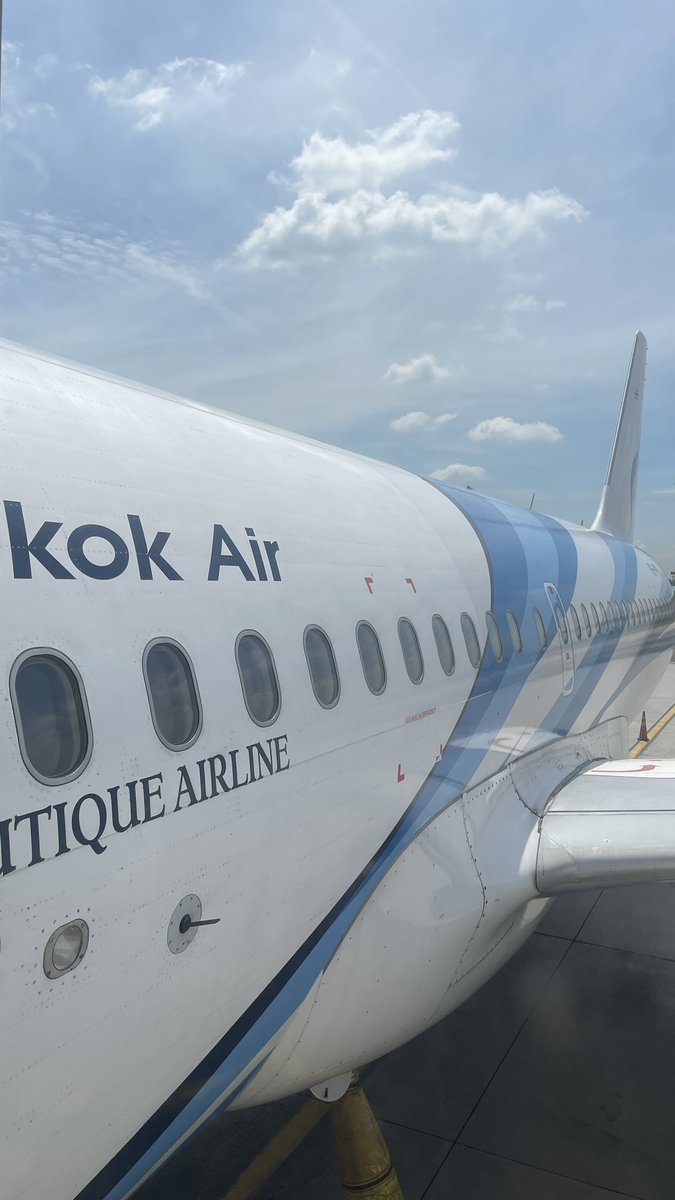 h2okapi's tweet image. The Boutique Airline.