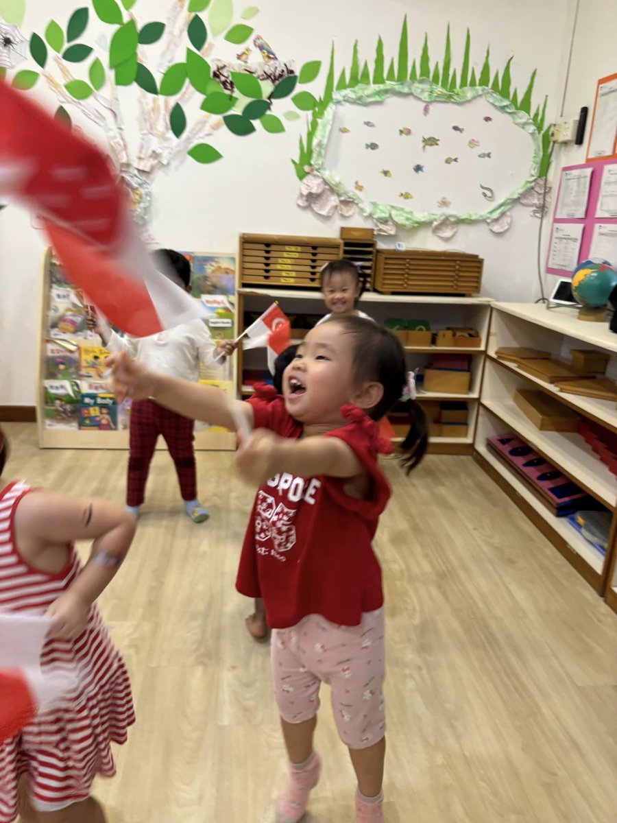 starshinemontes's tweet photo. Happy Birthday Singapore! 🇸🇬🎉❤️ Our young stars had a fantastic time  learning about Singapore’s history, the Singapore flag, and singing  patriotic songs. It was a wonderful day filled with national spirit and joy!

#StarshineMontessori #NationalDay #Singapore #EarlyEducation https://t.co/KVhMjSVON1