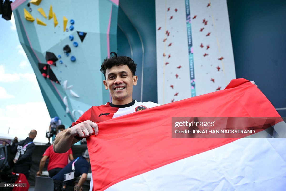 ZonaBulutangkis's tweet image. BISA TEH YURA!

INDONESIA BISA DAPET EMAS HARI INI DAN TERNYATA BISA JUGA DAPET EMAS SELAIN DARI CABOR BADMINTON 😭😭👏🏻👏🏻

#Paris2024 #SportClimbing
