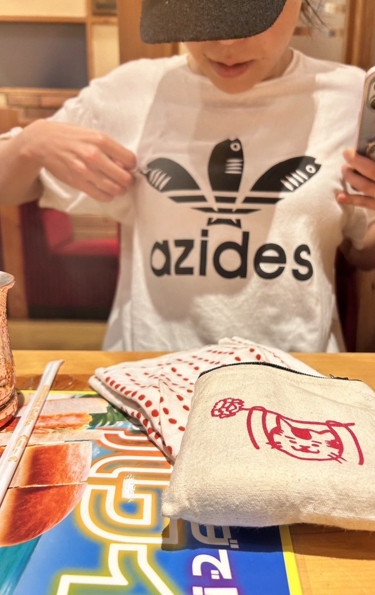 maria24249584's tweet photo. #傘の会
#azides
#猫屋にゃん吉 https://t.co/3Ijt9d2naV