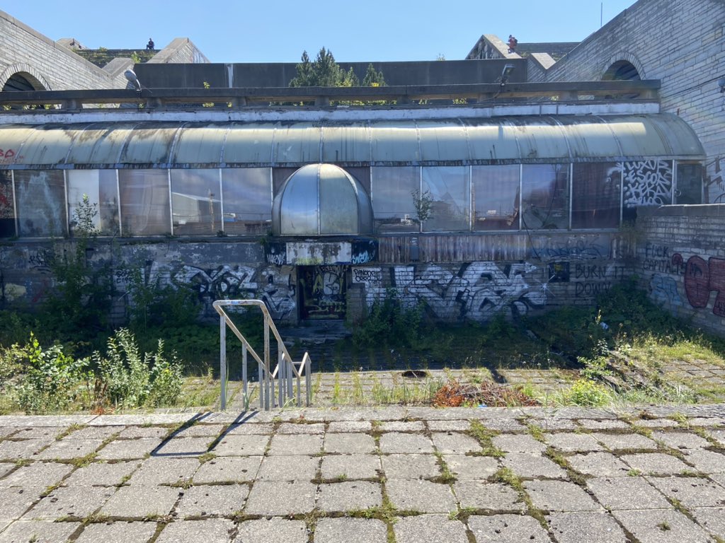 ralphtweet's tweet photo. Olympics 1980 | Linnahall, Tallinn. https://t.co/jmzBhhDXAd