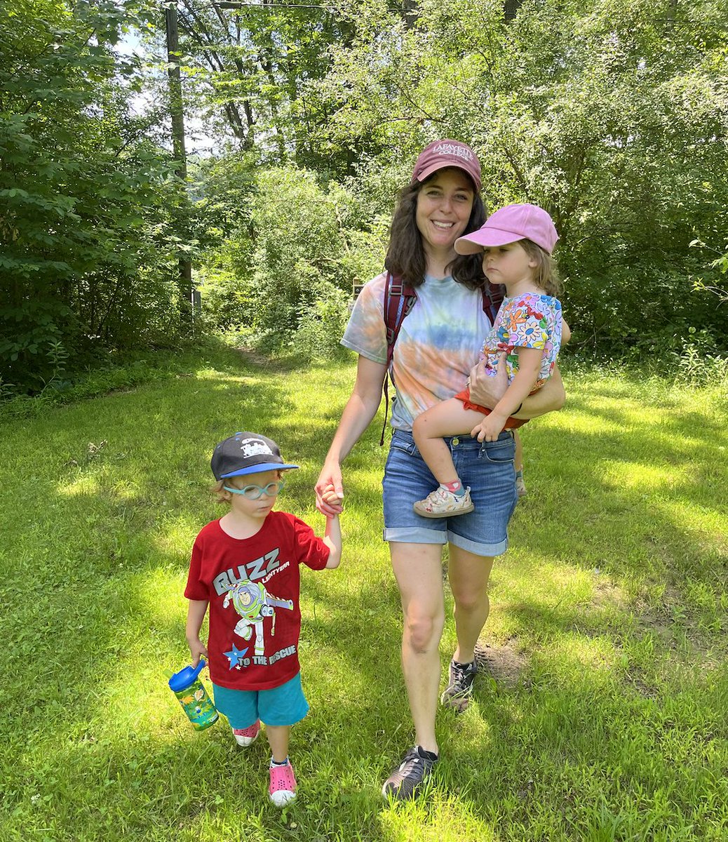 Happy birthday to our Director of Paid Search/#workingmom extraordinaire, Michele,  and congratulations on her TEN YEAR work anniversary! 🎉👏 🥳 Thank you for all the ways you've helped GP grow and flourish. We love you, Michele! 💚