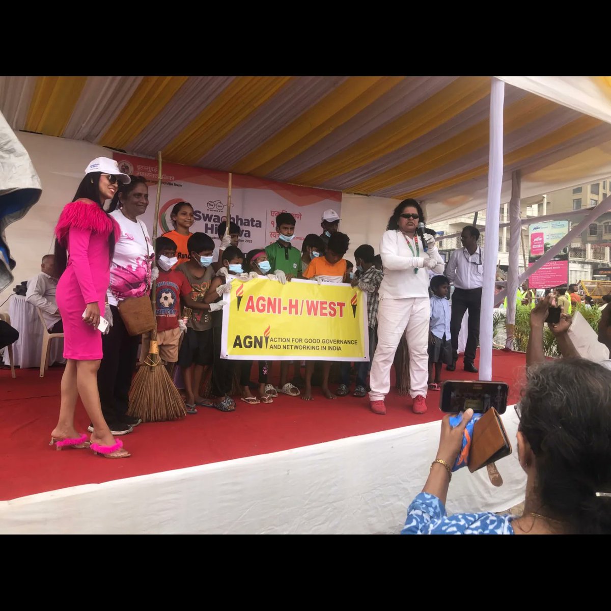 AGNIHWEST's tweet photo. 2. Cleanliness Awareness Drive on 1st Oct 2023

The event was organised by Agni H west as part of the Swacchta drive started by the central and state governments. https://t.co/l0GIsCTsed