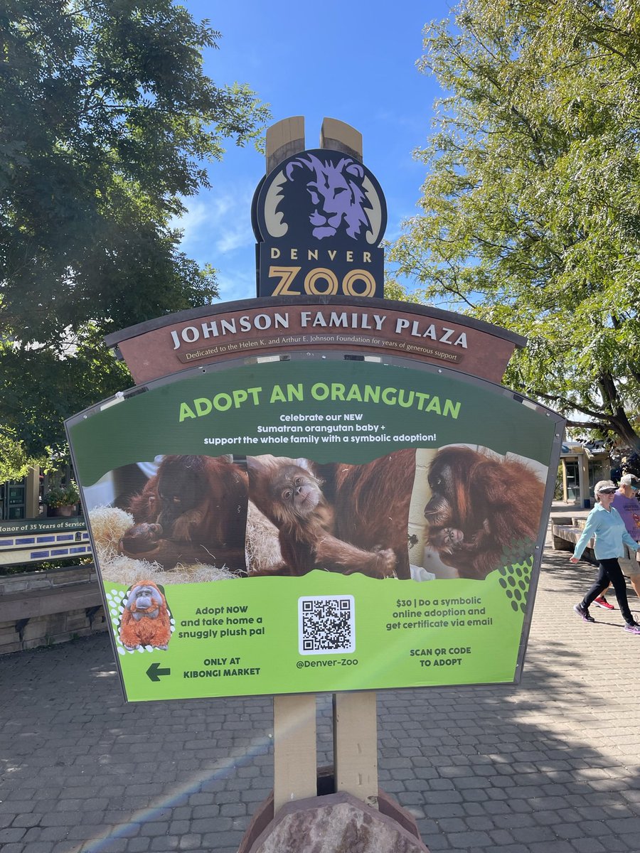 bor_suma_ora's tweet image. #デンバー動物園 #denverzoo

アメリカのコロラド州にある大きな動物園。
あちこちに、寄付を募る看板が置かれていた。

飼育動物の動物福祉や、野生動物の保全の為の資金を得るには、これくらいやってもいいと思う。ナイス👍。
