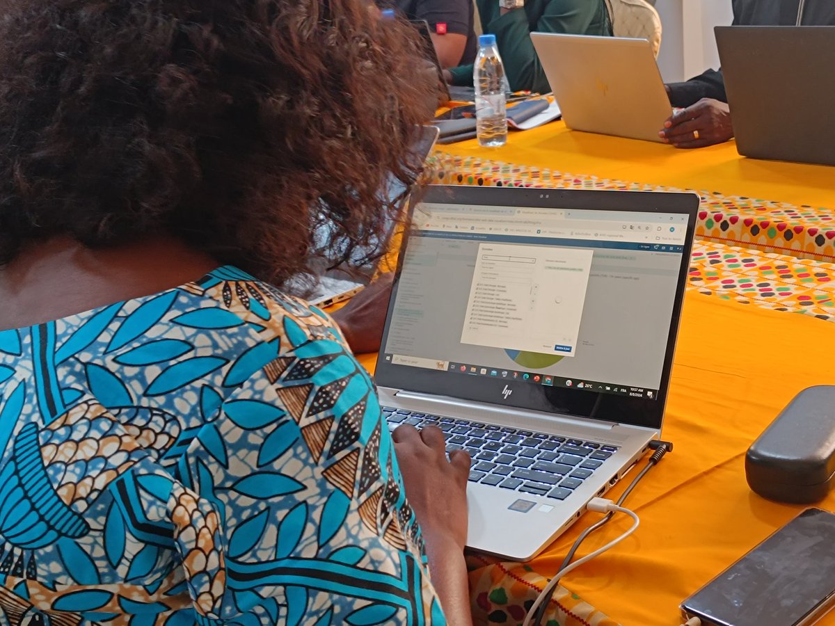 hispwca_'s tweet photo. En direct de Brazzaville : Atelier en cours sur l'analyse des données pour les cadres du PEV Congo 🇨🇬, avec la participation de la DISER et les formateurs de HISP WCA & @HispRwanda. 💻📊 #PEV #DataAnalysis #DISER #HISPWCA #HISPRwanda https://t.co/3NKQ0HqGZg