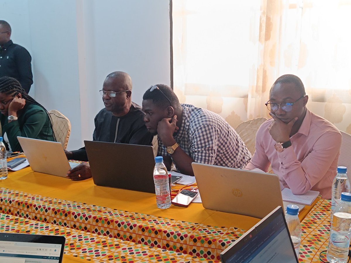 hispwca_'s tweet photo. En direct de Brazzaville : Atelier en cours sur l'analyse des données pour les cadres du PEV Congo 🇨🇬, avec la participation de la DISER et les formateurs de HISP WCA & @HispRwanda. 💻📊 #PEV #DataAnalysis #DISER #HISPWCA #HISPRwanda https://t.co/3NKQ0HqGZg