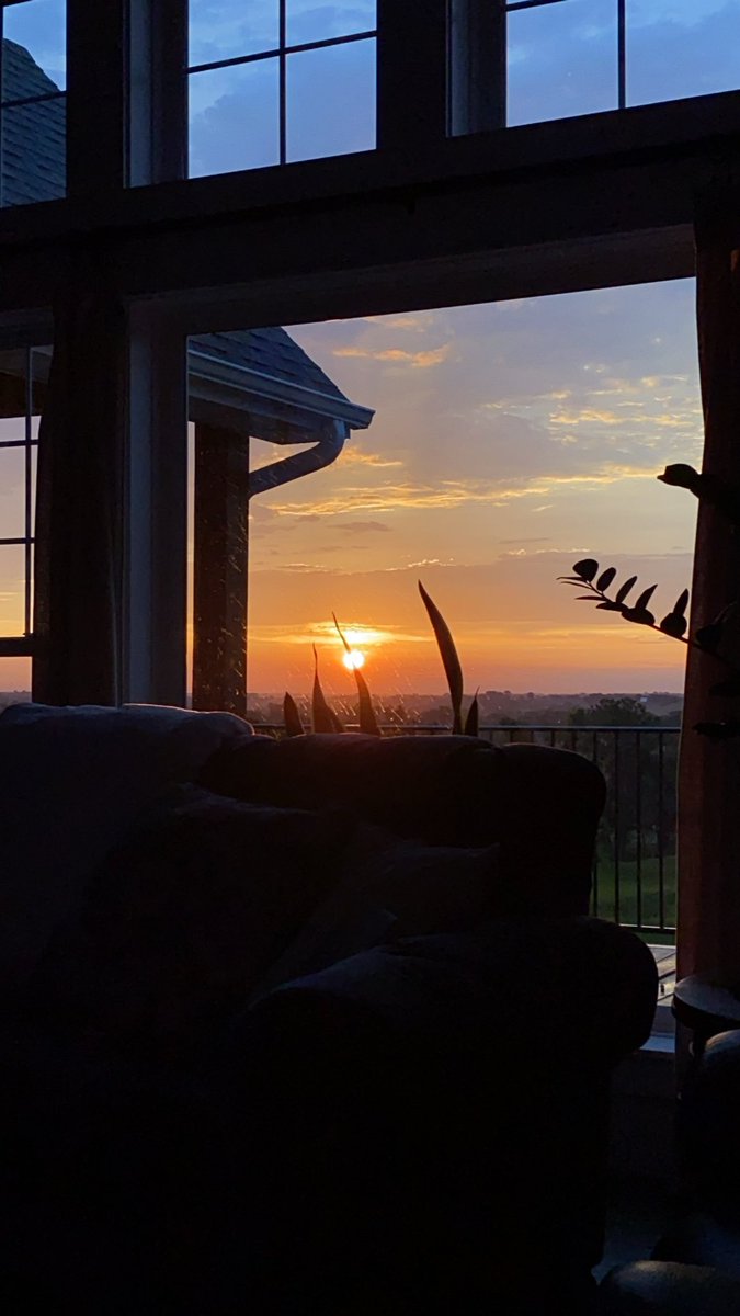 drjgregory's tweet photo. A beautiful start to the day…#sunrise https://t.co/Bk5k1ImgGh