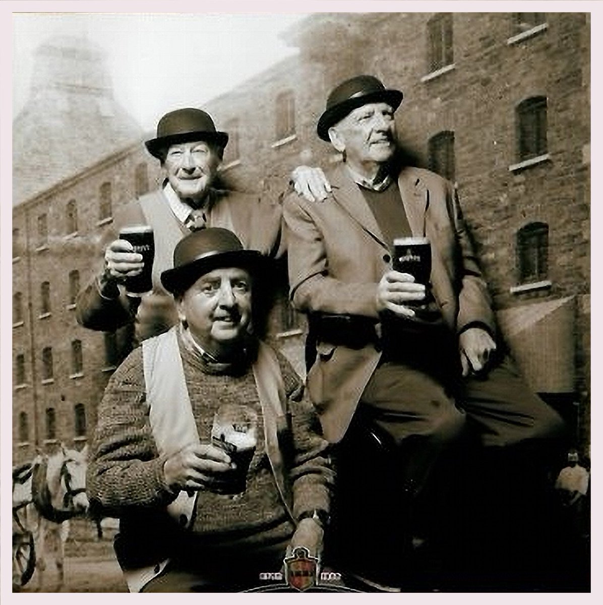 magicdusa's tweet image. Having some fond thoughts of my Dad this morning with his Birthday on the horizon. I'd murder a Pint of Murphy's Today if I had a Pint of Murphy's