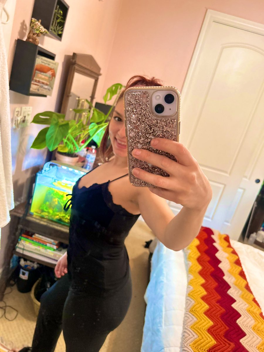 aaarosee's tweet photo. this d*ck don’t nut for you😘 https://t.co/aiCgc7LJPt