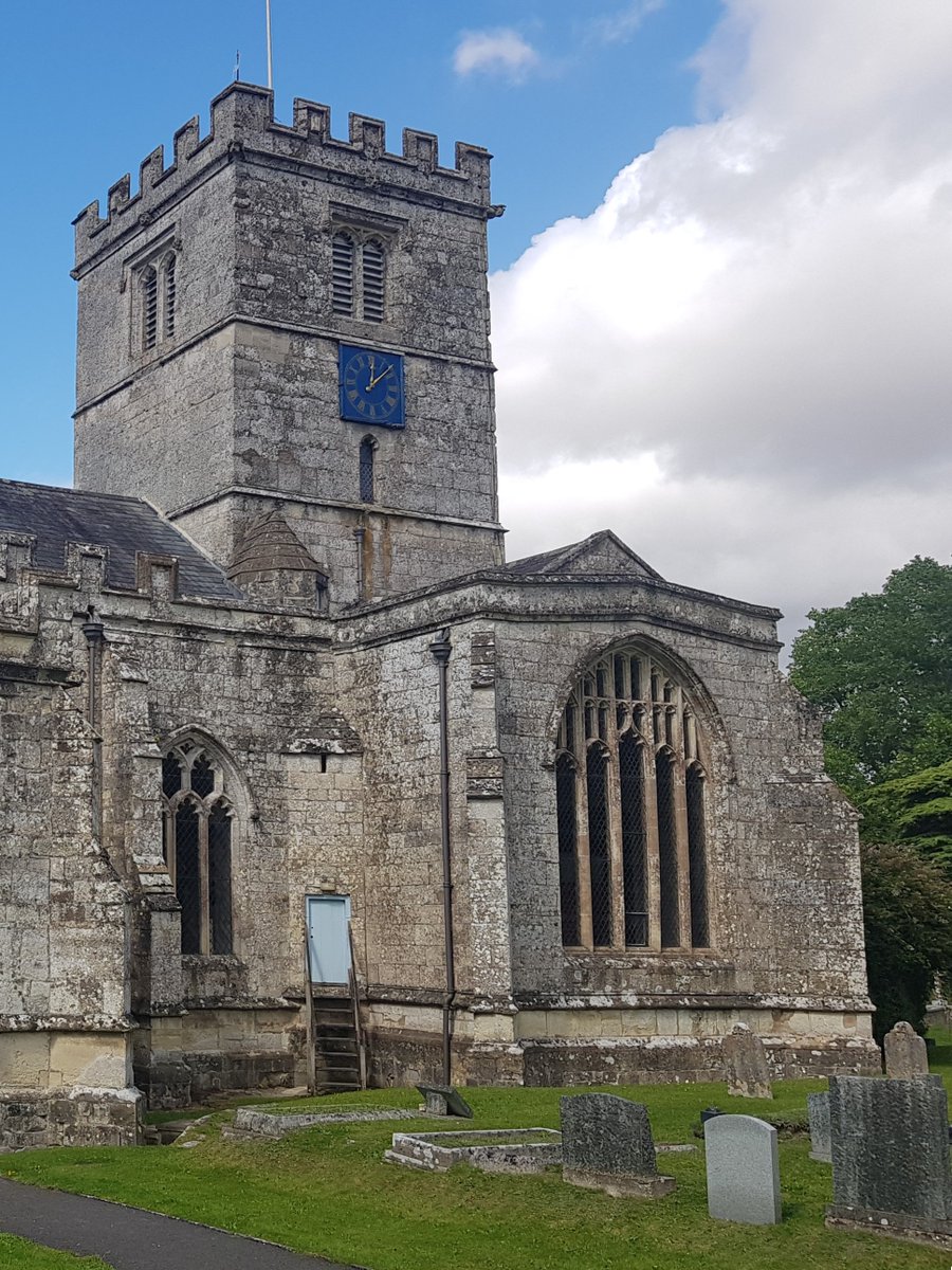 TheHistoryMouse's tweet photo. @DoorsNo3828 The tower has a narrow attached stair turret rather like the one Mouse has just seen at #AllSaintsBroadChalke. Many towers have external stair turrets of differing shapes and sizes and are a great source for a #TinyDoor or #TinyWindow. TTM🐭
@ianebbage1 https://t.co/qjGDR1Ua24