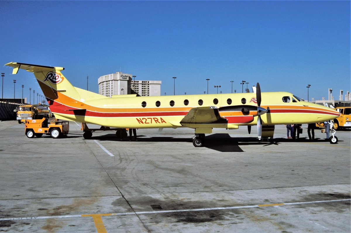 n194at's tweet photo. Rio Airways
Beech 1900C N27RA
DFW/KDFW Dallas Fort Worth International Airport
November 1985
Photo credit Steve Tobey
#AvGeek #Airline #Aviation #AvGeeks #Beech #B1900 #RioAirways #DFW #Dallas @DFWAirport #AvGeeks https://t.co/k31swzHNZe