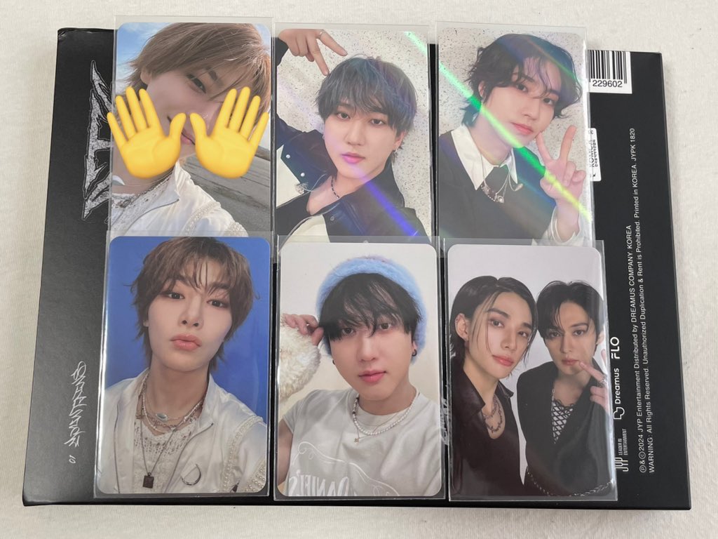 straykids スキズ トレカ交換 ATE 店舗特典 makestar メクス 封入 ユニット

[譲] makestar チャンビン、ハン
　　ユニット  ヒョンジン、リノ(エアフラ)
　　封入          チャンビン
　　初回限定盤封入 アイエン

[求]バンチャン

お気軽にリプorDMよろしくお願いいたします🙇🏻‍♀️💞

 #スキズ交換