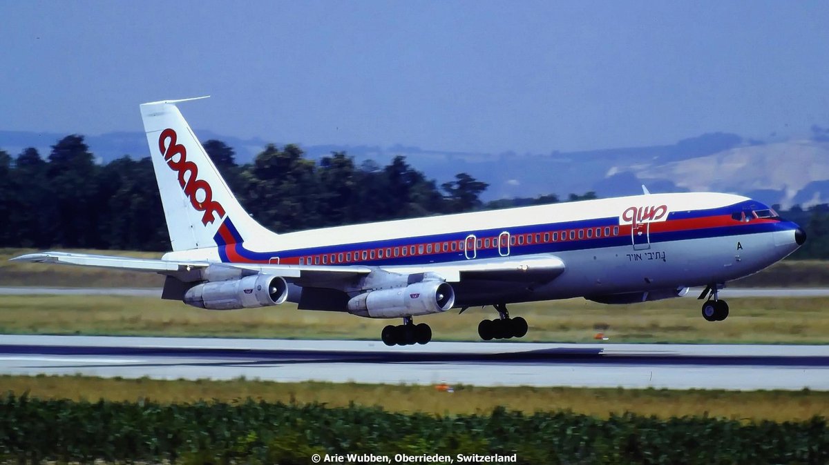 n194at's tweet photo. MAOF Airlines
Boeing 720-023B 4X-BMA
BSL/LFSB Basel Mulhouse Airport
Summer 1983
Photo credit Arie Wubben 
#AvGeek #Airline #Aviation #AvGeeks #Boeing #B720 #MAOF #BSL #Basel https://t.co/nkgnw7ob3L