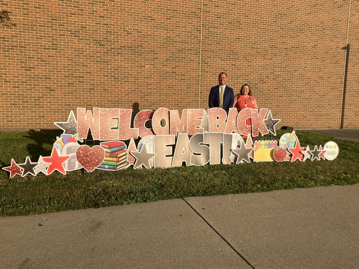 fcsdeast's tweet photo. Welcome back East students A-L https://t.co/6Dxre9l6Zs