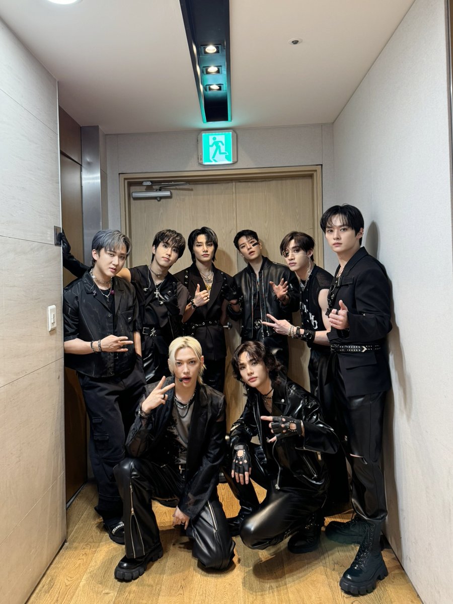 Stray_Kids's tweet photo. [스키지기]
엠카운트다운도 스테이 덕분에 JJAM있게 완료‼️

#StrayKids #스트레이키즈
#ATE
#ChkChkBoom
#JJAM
#엠카운트다운 #Mcountdown
#YouMakeStrayKidsStay https://t.co/7rJpnmte92