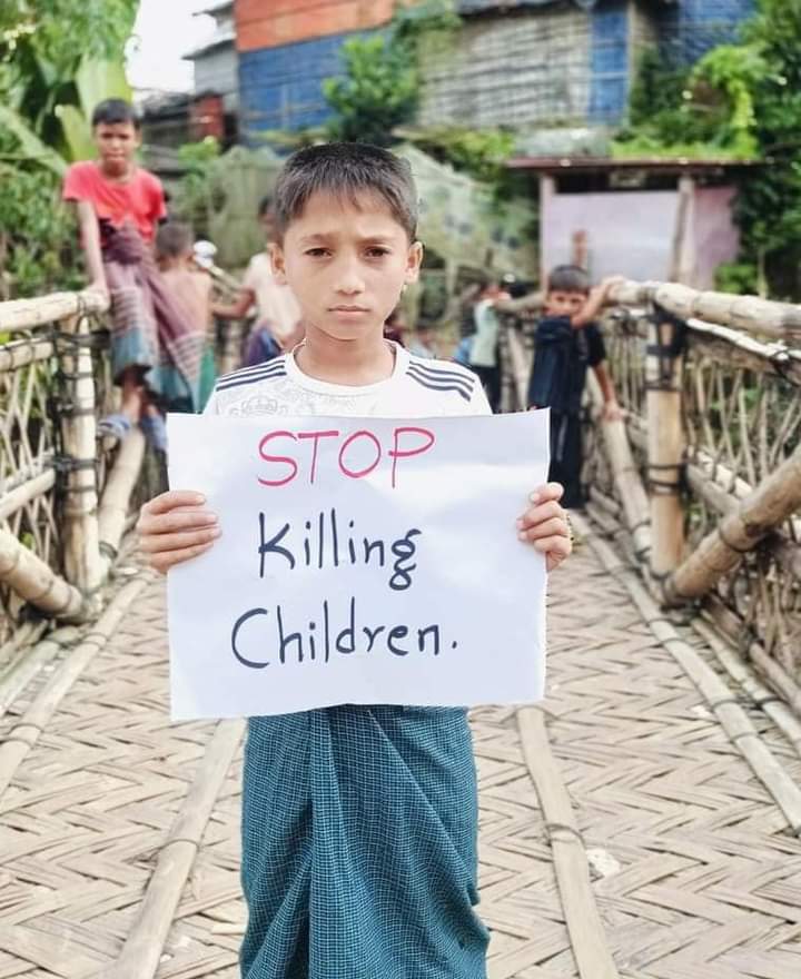 SBFEnamUddin1's tweet photo. Stop Killing Rohingya in Arakan
Stop Targeting Rohingya's lives
#SaveRohingyaInArakan
#SaveRohingyaFromEthnicCleaninsing
#Rohingya
#GenocideByAA
#GenocideByMillitary
@antonioguterres @BobRae48 @cnni @EduCannotWait @trahmanbnp @OIC_OCI @UN_PGA @SecBlinken @ashoswai
Photos: Credit https://t.co/SVM751Lt0Z
