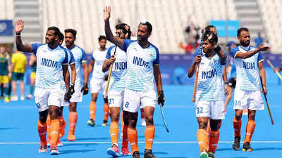 abhi09g's tweet photo. One Last Dance for 𝐒𝐫𝐞𝐞𝐣𝐞𝐬𝐡
Let's go team India❤️🔥🏑 time for Podium Finish with aBronze Medal match 🥶
India Vs Spain🏑🇮🇳
#IndvsSPA #GOLD
#Hockey #HockeyIndia #IndiaAtParis24 #Paris2024 #Paris2024Olympic #HarmanpreetSingh #Sreejesh #NeerajChopra #Bronze https://t.co/mpU2wUiySy