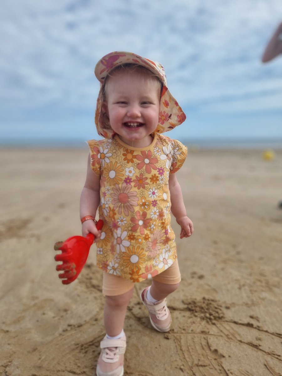 MrsSolomonsHistory (@mrssolomons15) on Twitter photo A History teacher's holiday of dreams on the D-Day beaches π A History teacher's holiday of dreams on the D-Day beaches π