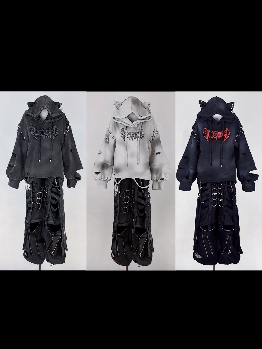 ダメージオーバーサイズ猫耳パーカー》 ピアスバチバチの猫耳フードに