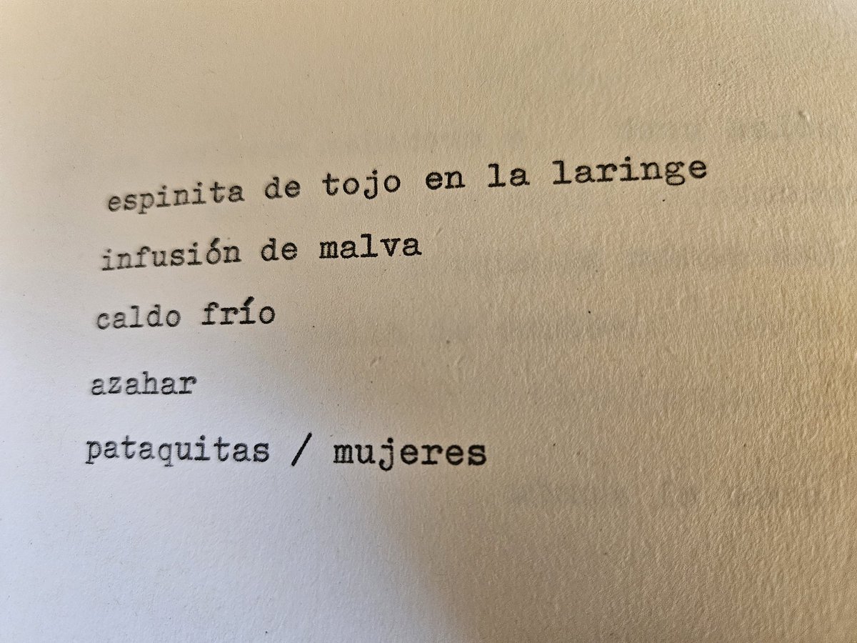 guapapasea's tweet photo. días de verano, descanso mental y conversación con @LuzPichel, en un lugar que es este https://t.co/MUvVIDkQ2c