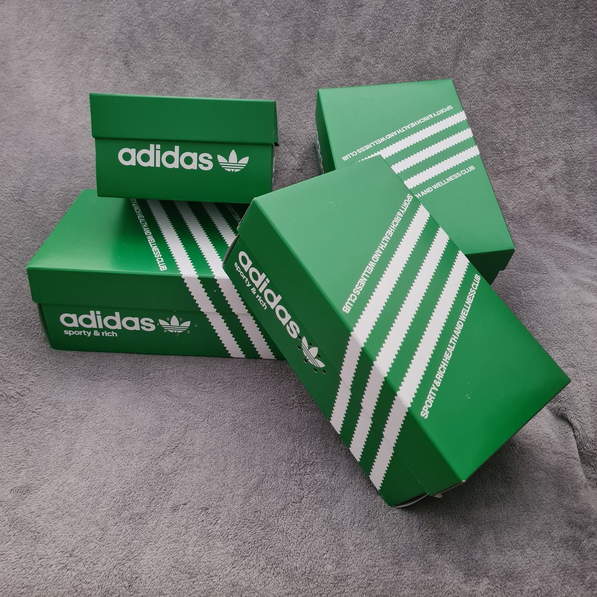 Pov: salen de tu CG en verano para entrar al nuestro y pasa esto.

Únete al grupo correcto y deja de hacer burpees con Llados:
whop.com/limitless-a/?d…

<a href="/LimitlessAll_/">Limitless Alliance EU</a>