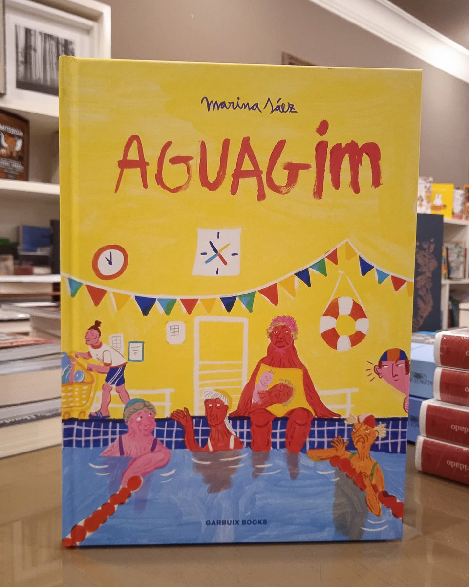 Librería Formatos tweet media