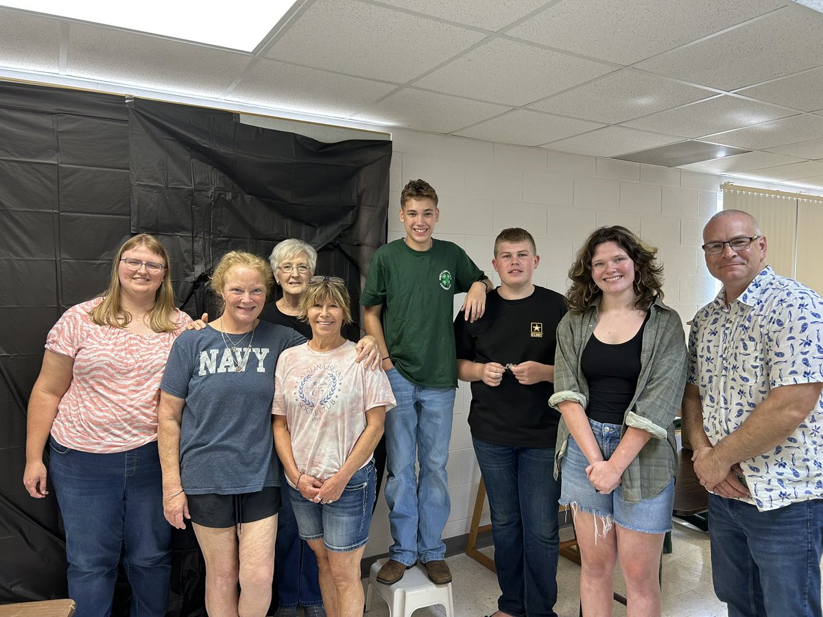 MullisCLT's tweet photo. It was encouraging yesterday to connect with Pearl Baptist, Freedom Church, United Love Baptist, Ellenboro Baptist, Cliffside Baptist, and Concord Baptist.  These #servenc churches are doing incredible and sacrificial work in serving others! #ncbaptist #onmissiontogether https://t.co/9N1KDEaB8z