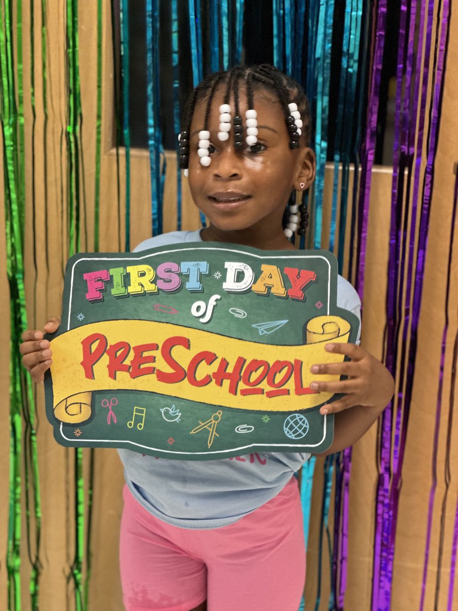 centralrocksrh's tweet photo. Happy First Day at CCDC! ⁦@RockHillSchools⁩ https://t.co/ds89U8M2zo
