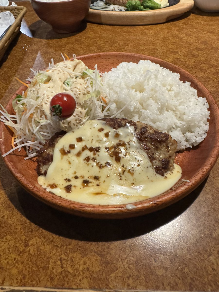 なおブゥ🐷 tweet media