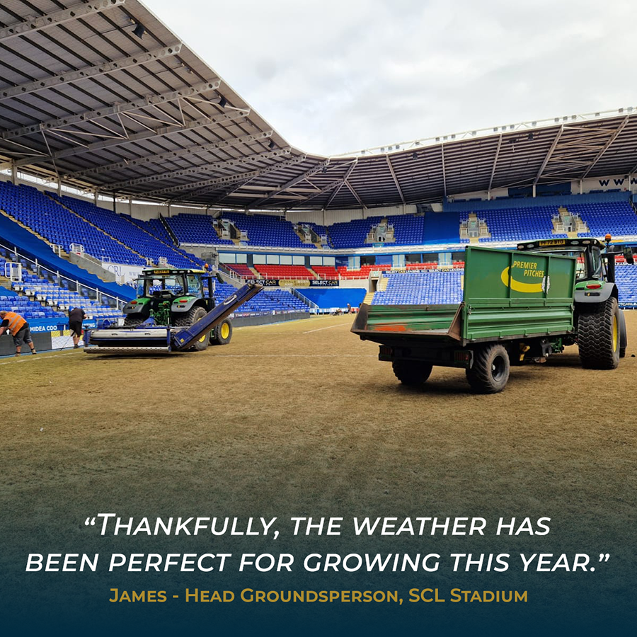 SC_Leasing's tweet photo. At Select, we love grass roots sports. So there was only one man to talk to... Meet James, the Head Groundsperson at the SCL Stadium 🌾🚜

Find out what keeps him up at night:
https://t.co/RnKRcwrlsK

#groundskeeper #selectcarleasingstadium #readingfc @ReadingFC https://t.co/MGvIym65wU