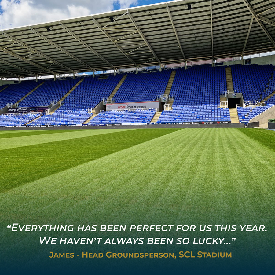 SC_Leasing's tweet photo. At Select, we love grass roots sports. So there was only one man to talk to... Meet James, the Head Groundsperson at the SCL Stadium 🌾🚜

Find out what keeps him up at night:
https://t.co/RnKRcwrlsK

#groundskeeper #selectcarleasingstadium #readingfc @ReadingFC https://t.co/MGvIym65wU