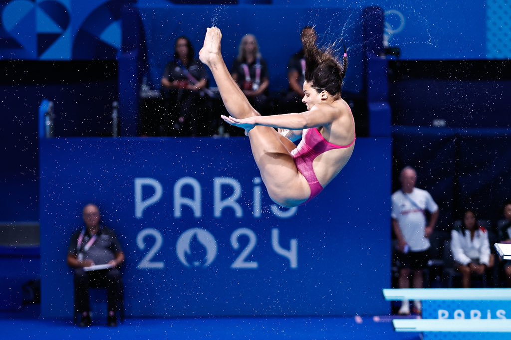 Querida <a href="/FenomenoAra/">Aranza Vazquez Montaño</a> hay pruebas que nos pone el deporte y la vida, tú eres una mujer que sabe sobreponerse a estos altibajos. 
No hay nada que una mujer como tú no pueda superar, seguirás siendo la gran Aranza Vázquez.
¡Mi admiración y cariño para ti! 
#TodasSomosOlímpicas