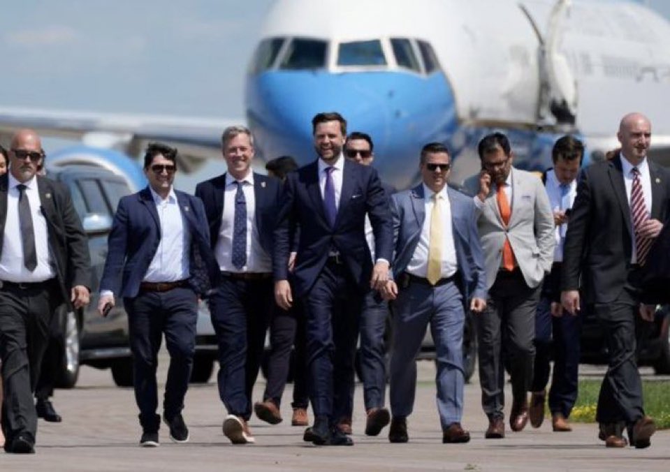 Jon Cooper 🇺🇸 tweet media