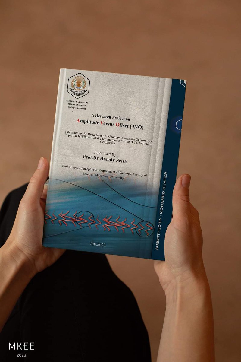 MKEE_7's tweet photo. “I am pleased to share with you my design for the graduation research I completed on the relationship of amplitude to displacement in geophysics (AVO).”✨
. 
. 
 #geology #geophysics #oil #gas #Mansoura_University #Egypt #scientific_research #earth_sciences#designs #photography https://t.co/zz1tfVfaFY