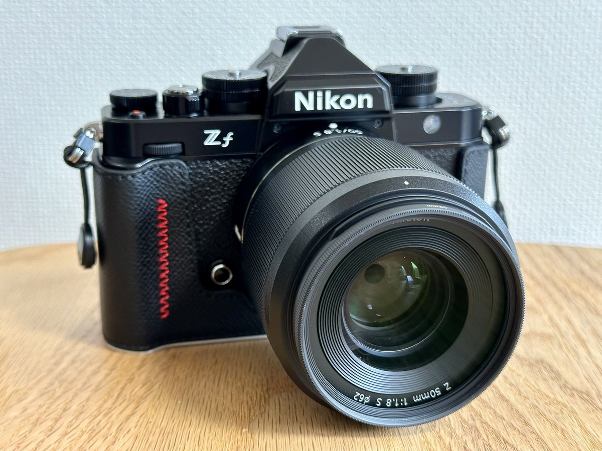 Tomoki_a7's tweet photo. レザーケースから純正グリップに変更！
格段に握りやすくなった。
#Zf https://t.co/QELg8MbRnk