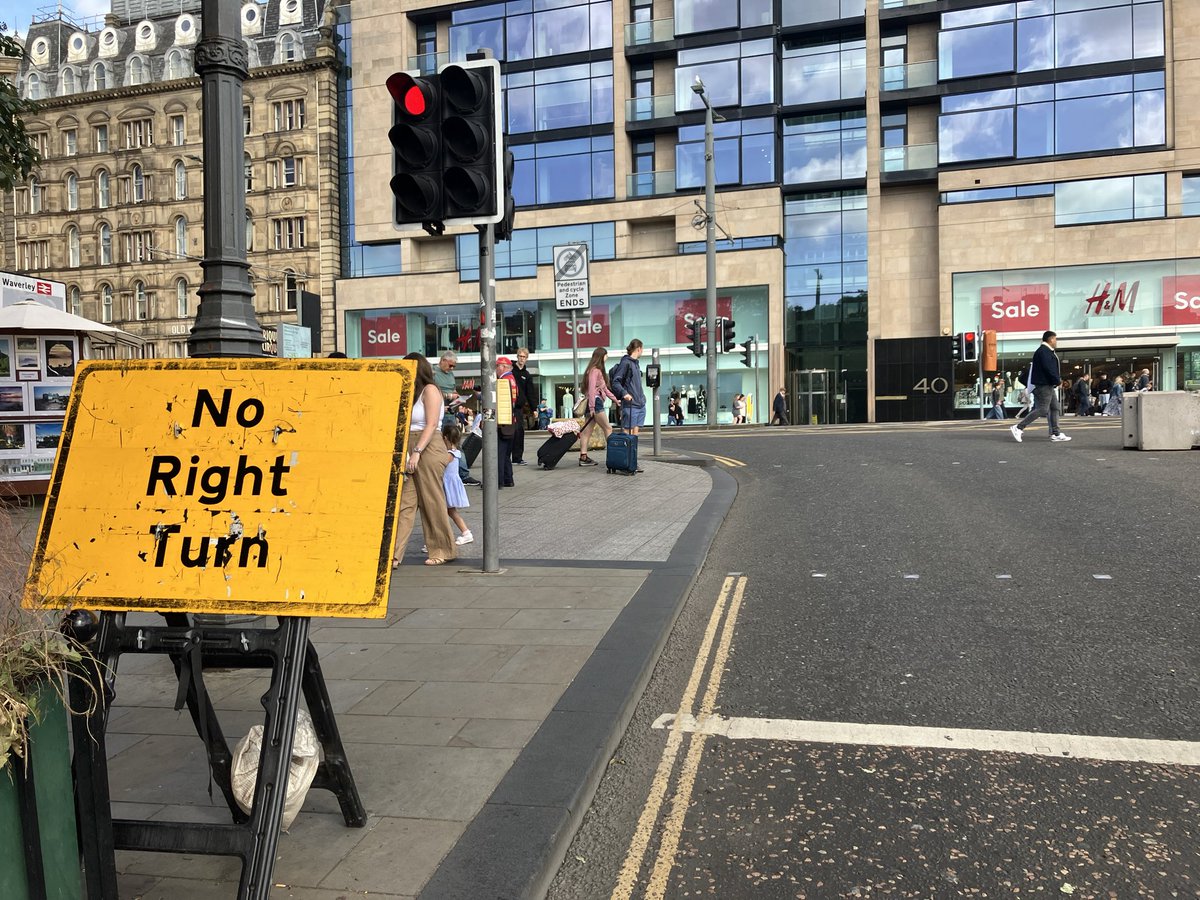 John Robson tweet media