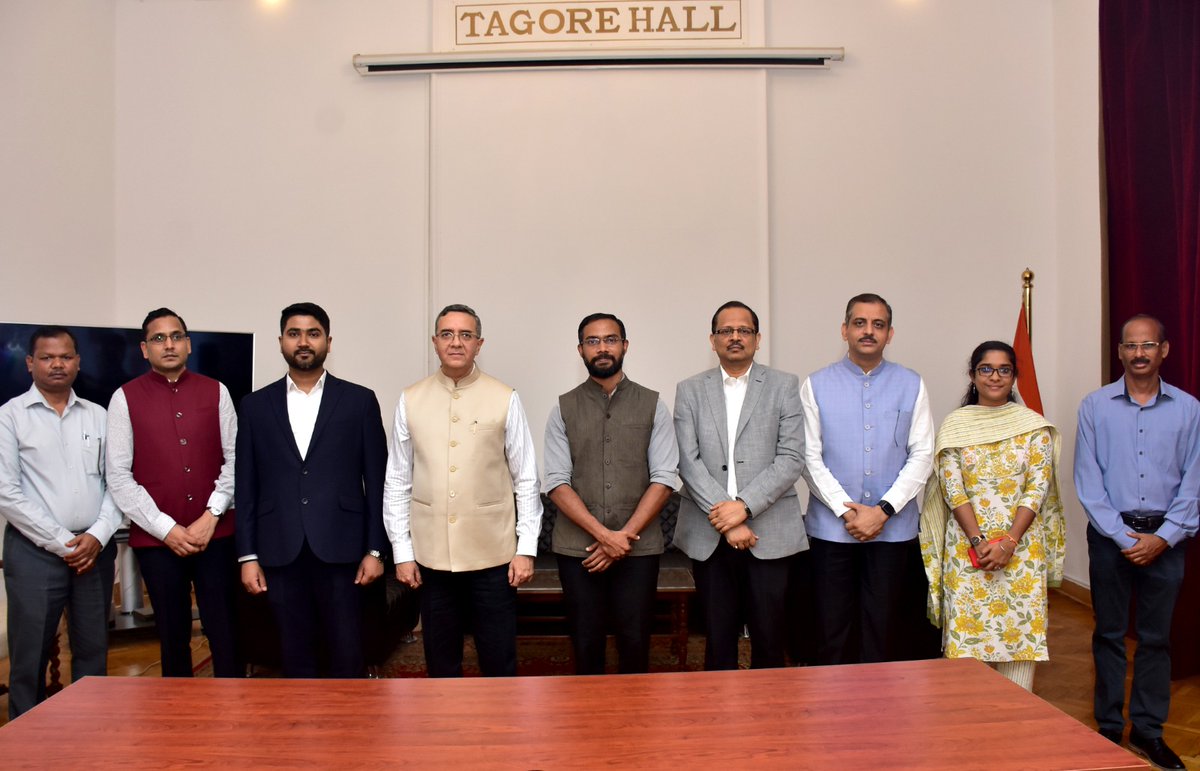indembcairo's tweet photo. @Indembcairo bid a heartfelt farewell to @SathishBKrishn1, Second Secretary (Pol), on 8 August 2024. 

Amb @AjitVGupte and fellow officers commended his significant contribution to stronger 🇮🇳 + 🇪🇬 relations and wished him all the best in his future endeavours. https://t.co/v3RZdB8oXE