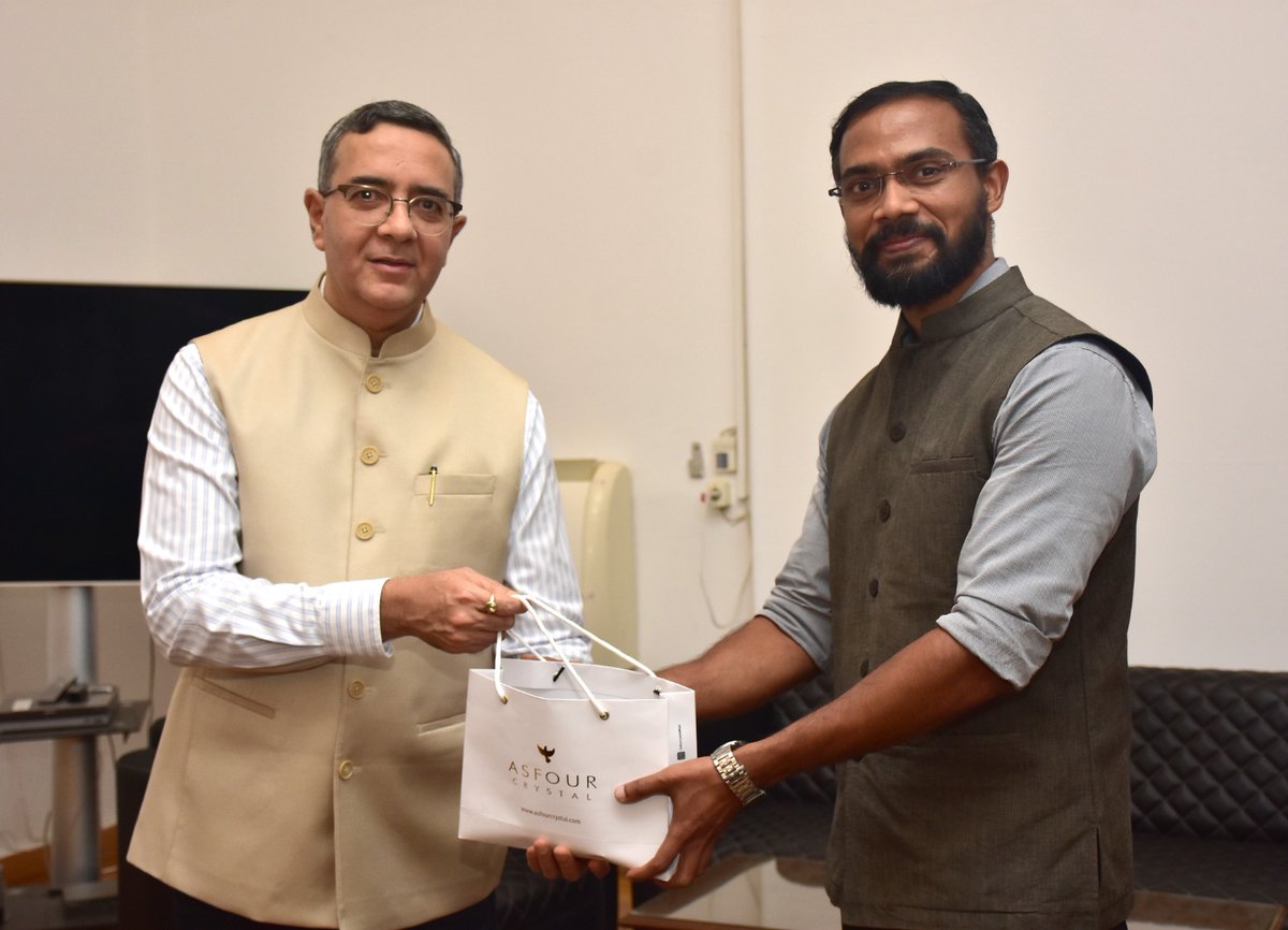 indembcairo's tweet photo. @Indembcairo bid a heartfelt farewell to @SathishBKrishn1, Second Secretary (Pol), on 8 August 2024. 

Amb @AjitVGupte and fellow officers commended his significant contribution to stronger 🇮🇳 + 🇪🇬 relations and wished him all the best in his future endeavours. https://t.co/v3RZdB8oXE