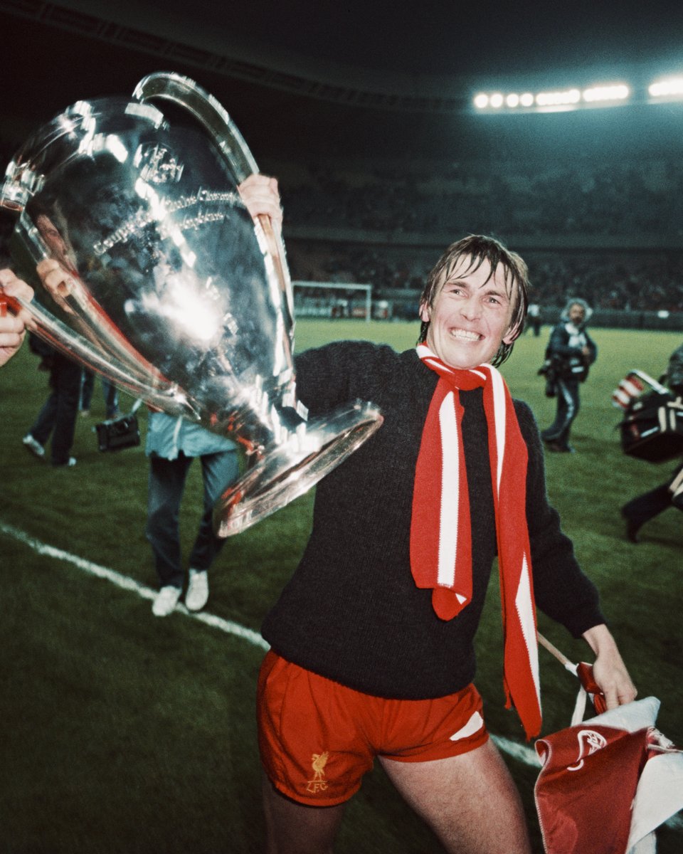 LFC's tweet photo. King Kenny 👑

@kennethdalglish joined the Reds #OnThisDay in 1977 ❤️ https://t.co/kyWSEQpxP9