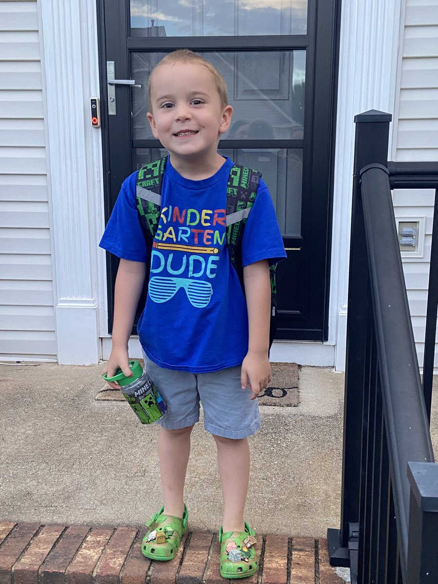 puza_gcs's tweet photo. @BlytheAcad staff, have a great first day! Our #kindergartendude is ready! https://t.co/AGueoRIuCZ