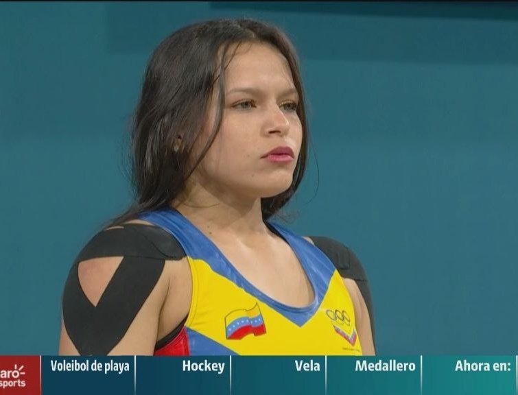 Lo de Anyelin Venegas 🇻🇪 fue increíble. 

Culminó en el cuarto lugar de la tabla con 230 Kg levantados ✅ se lleva diploma olímpico 📜 y el aplauso de todo el país. 

Luchó por las medallas 🥵 

La china Luo 🇨🇳 se lleva oro y récord olímpico. 

#Paris2024