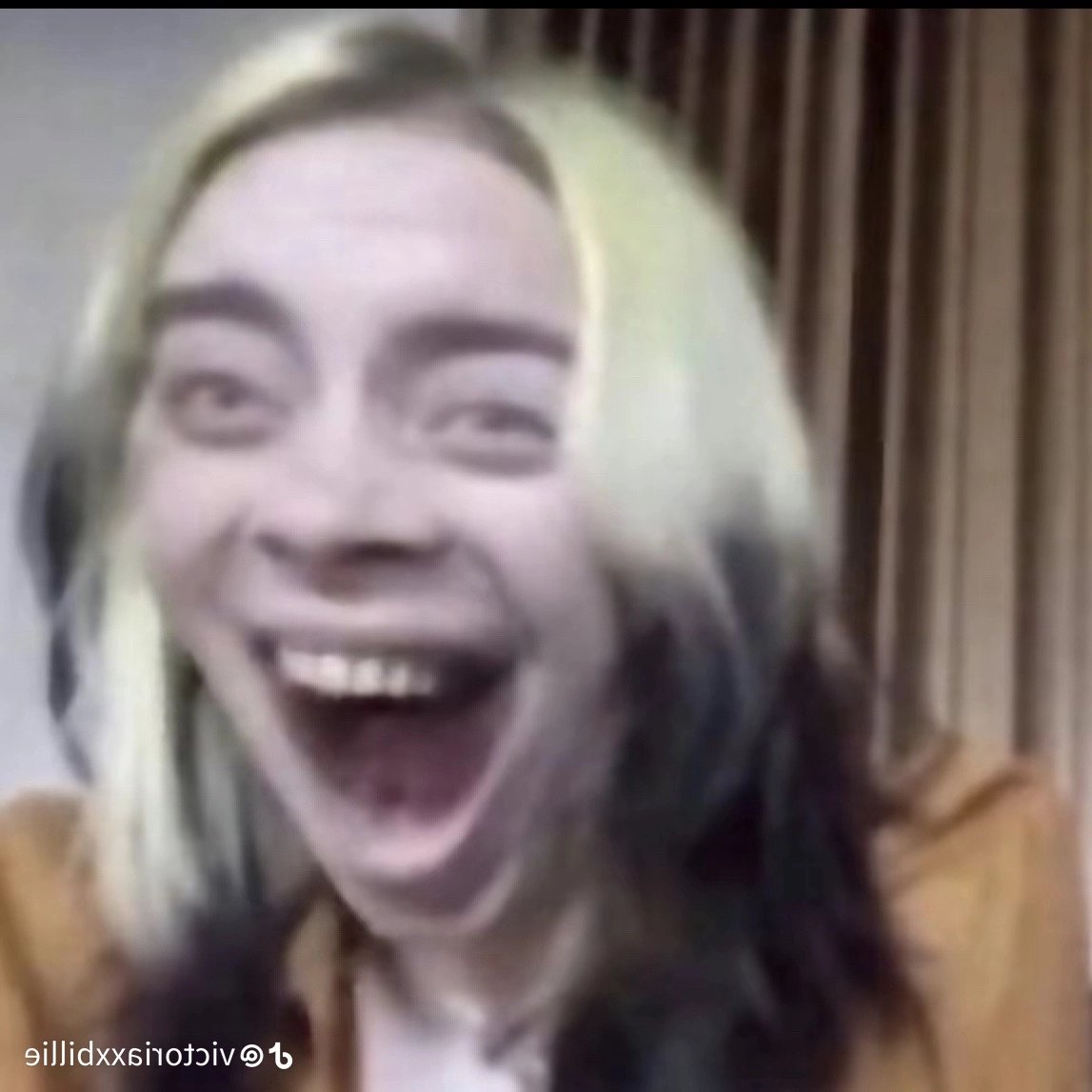 DemoAsh_'s tweet image. I can&apos;t