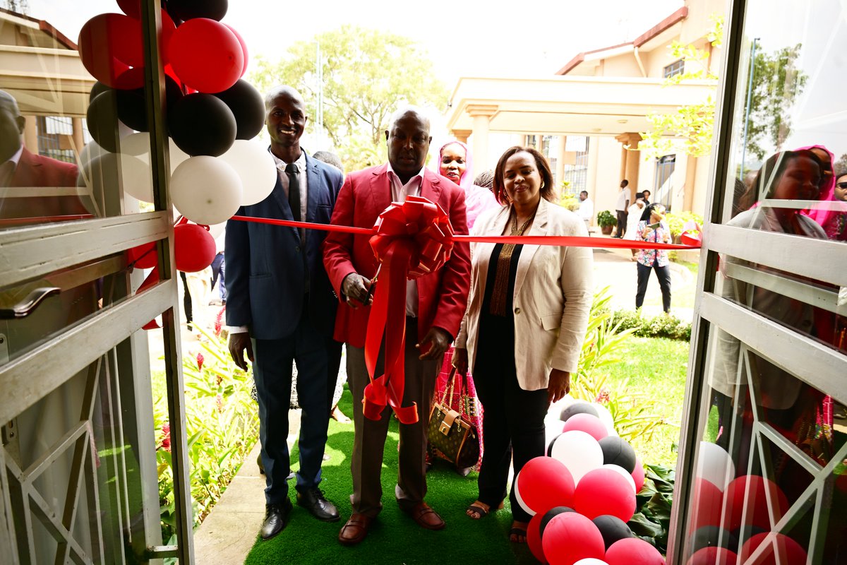 DefendDefenders's tweet photo. It has been a joyous afternoon celebrating with @SudanDefenders as they officially launched their office. The launch was filled with a sense of pride, marking the beginning of a new chapter in their mission.
#safebutnotsilent #SudanDefenders https://t.co/m1kplZ2RXJ