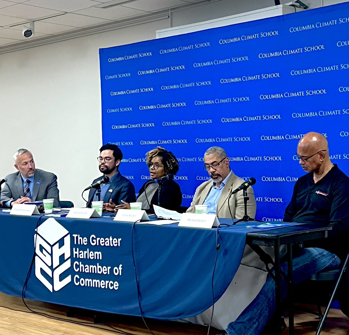 dzarrilli's tweet photo. Last night, @columbiaclimate and the Greater Harlem Chamber of Commerce brought together government officials, community leaders, and academic researchers to discuss the realities of climate change in Harlem and how NYC is working to achieve environmental justice. #HarlemWeek2024 https://t.co/va0AXrPhmT