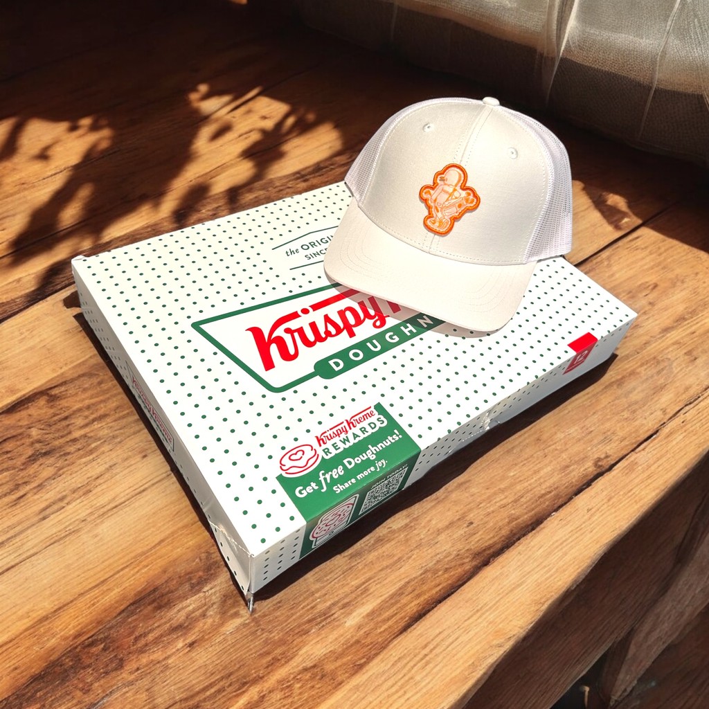 inwardhalfgolf's tweet photo. The Hot Sign was on 🍩….
We had too. 🏉
#EnjoytheWalkIn #TeamIH #Tailgate https://t.co/z72mBHqJj8