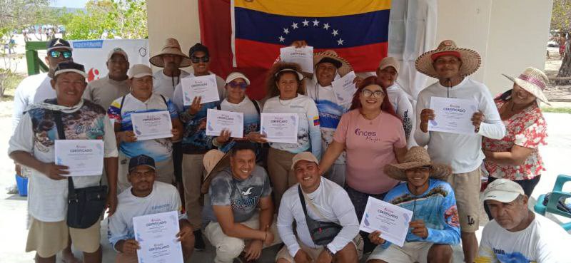 🔹Inces y <a href="/mvenezuelamujer/">Gran Misión Venezuela Mujer</a> entregaron certificados en la Costa Oriental de #Falcón.    

👉  tinyurl.com/22de28fe 

📌<a href="/Incesocialista/">Inces</a> 

#PuebloSonrienteYEnPaz🇻🇪
<a href="/NicolasMaduro/">Nicolás Maduro</a>
<a href="/ConCiliaFlores/">Cilia Flores</a>
<a href="/delcyrodriguezv/">Delcy Rodríguez</a>
<a href="/DhelizAlvarez/">Dheliz Álvarez</a> 
<a href="/isbe_bolivarian/">isbemar jimenez</a>
<a href="/VTVcanal8/">VTV CANAL 8</a> 
<a href="/WuikelmanAngelP/">Wuikelman Angel P.</a>