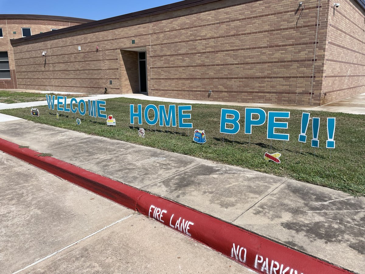 BPE_PTA's tweet image. Welcome back to school, @BPE_Broncos!

We wish you a great school year.