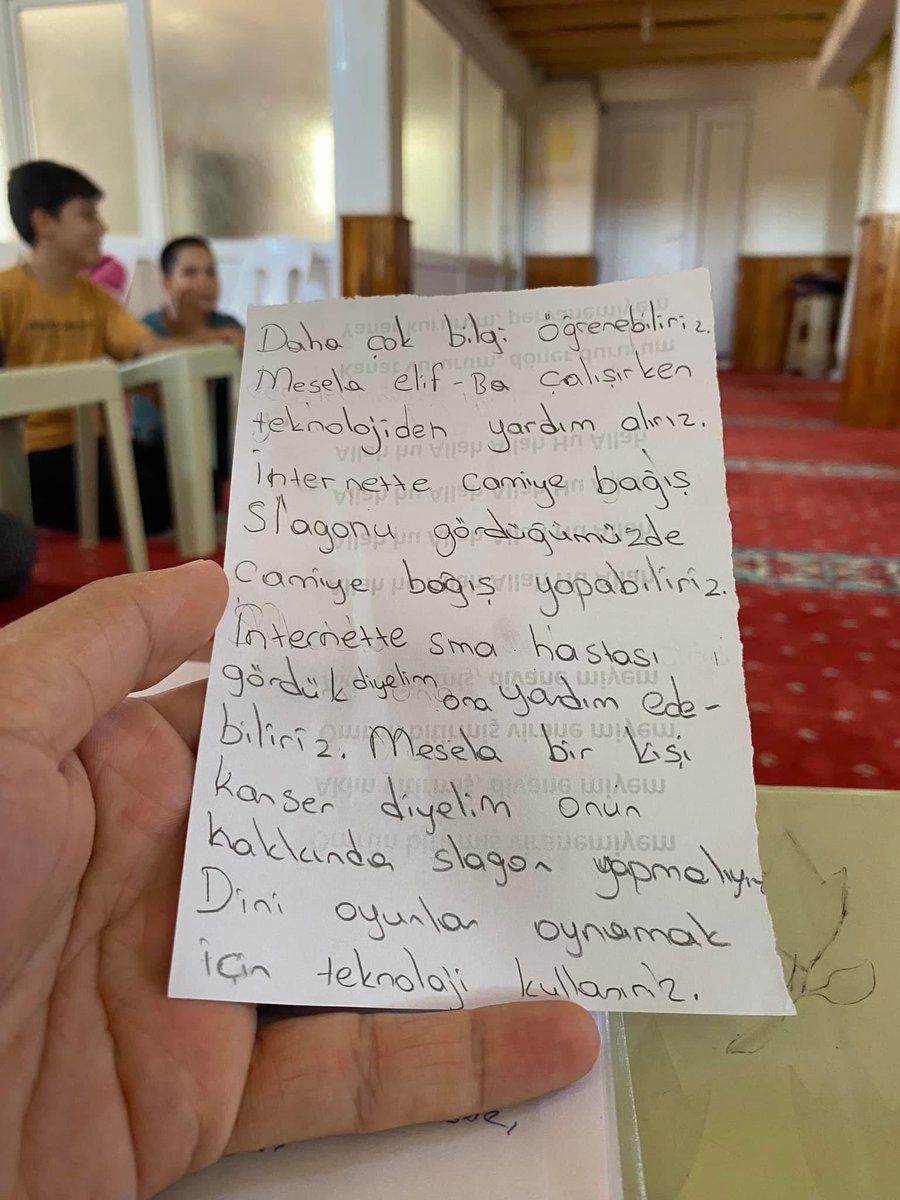 Yaz Kur’an Kursu Öğrencilerinden Teknoloji’nin Olumlu ve Olumsuz Yönleri

Demre İlçe Müftülüğüne bağlı Yavu Mahallesi Merkez Camii Yaz Kur’an Kursu öğrencileri arasında teknoloji bağımlılığı hakkında münazara heyecanı yaşandı.